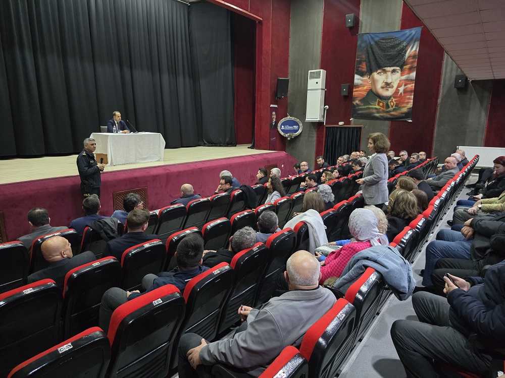 Kaymakam Aksakal Başkanlığında Muhtarlar Toplantısı Düzenlendi