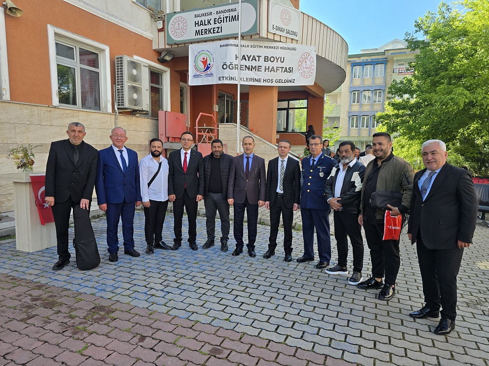 Hayat Boyu Öğrenme Haftası Kutlamaları Kapsamında Sergi Açılışı Gerçekleştirildi